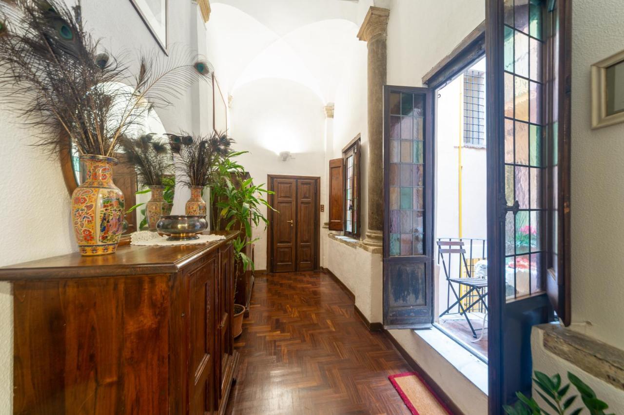 Appartement Cartari, Renaissance Flat A Few Steps From Piazza Navona And Vatican *